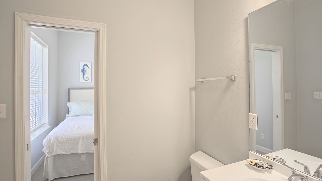 Photo of Bathroom in Tang-O-Mar