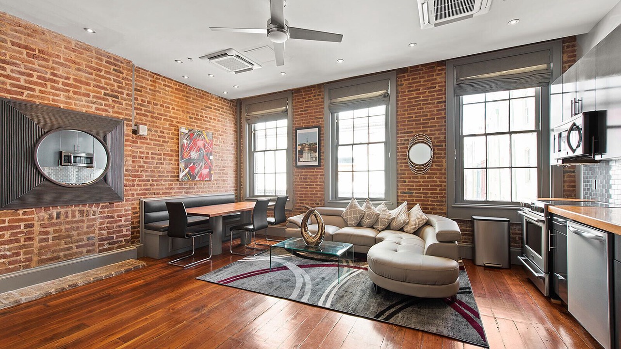 Photo of Livingroom in Central Business District