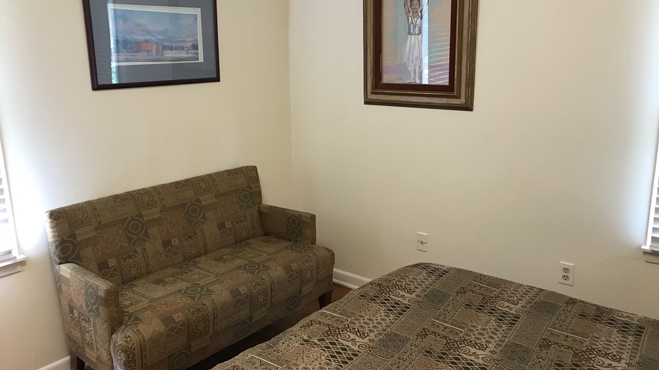 Photo of Bedroom in Tougaloo
