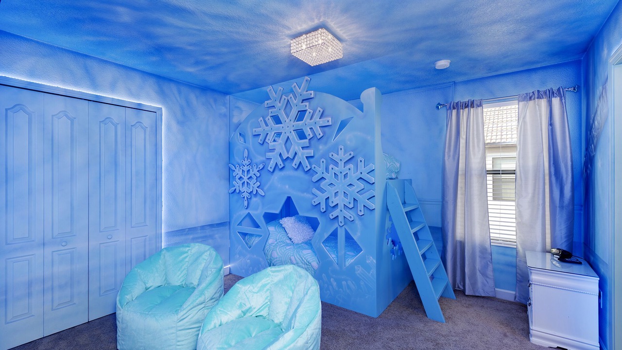 Photo of Bedroom in Davenport