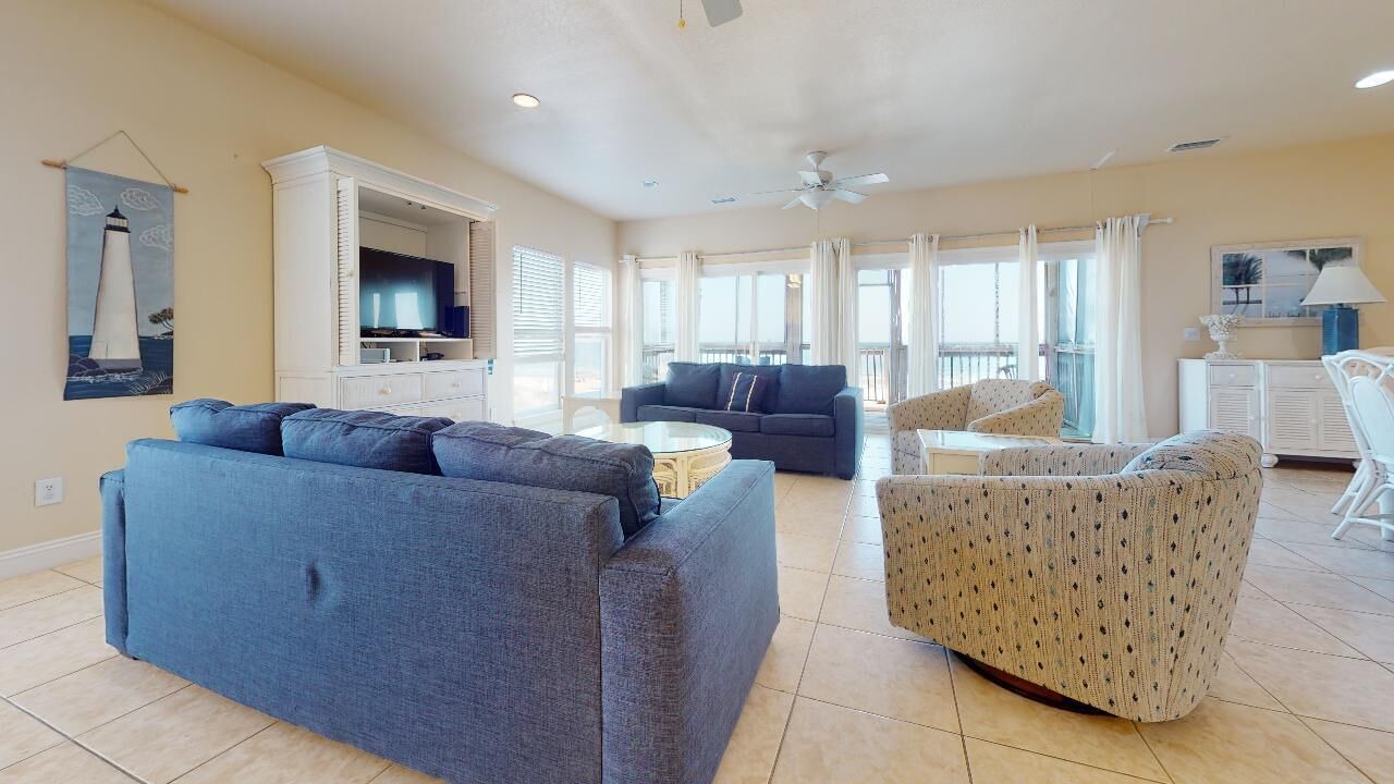 Photo of Livingroom in Fort Morgan