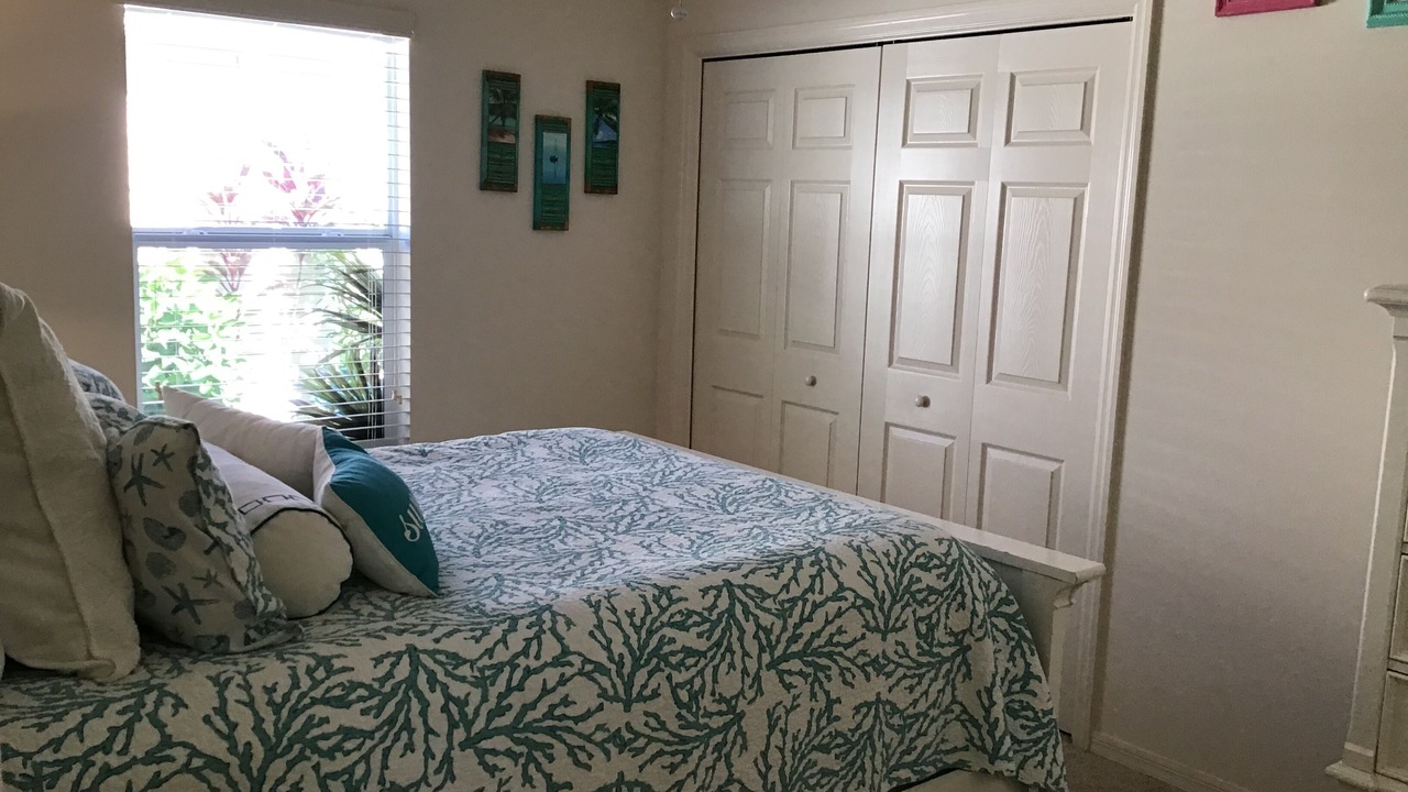 Photo of Bedroom in Village of Collier