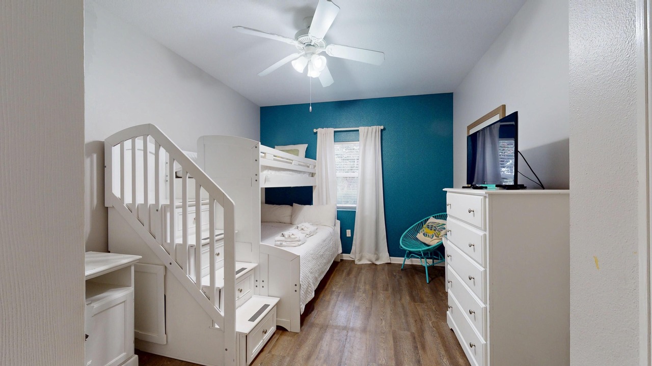 Photo of Bedroom in Frangista Beach