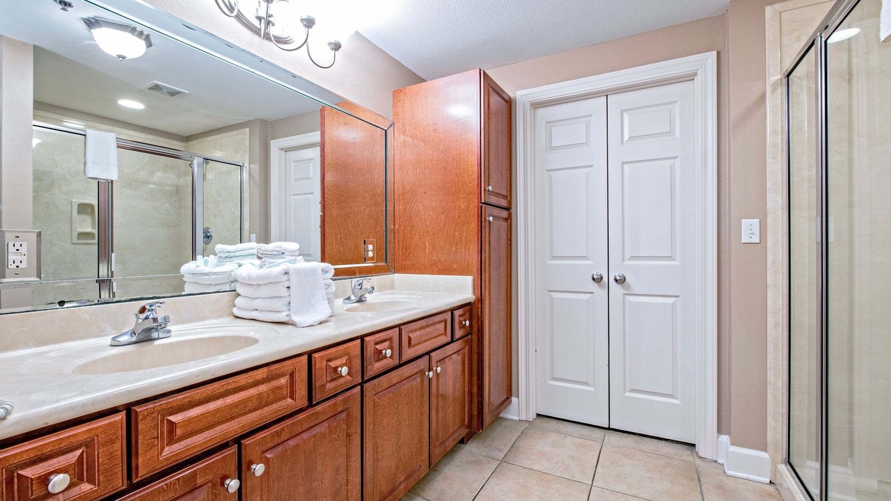 Photo of Bathroom in Orange Beach