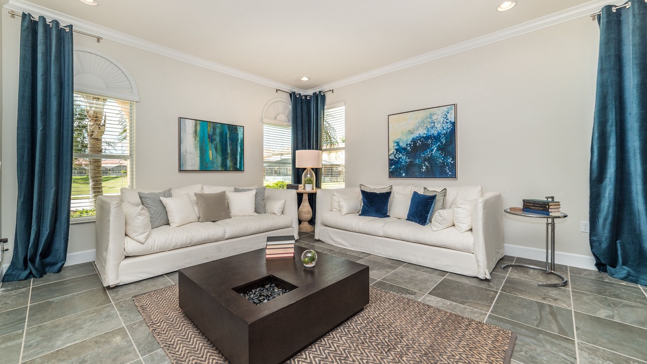 Photo of Livingroom in Watersong