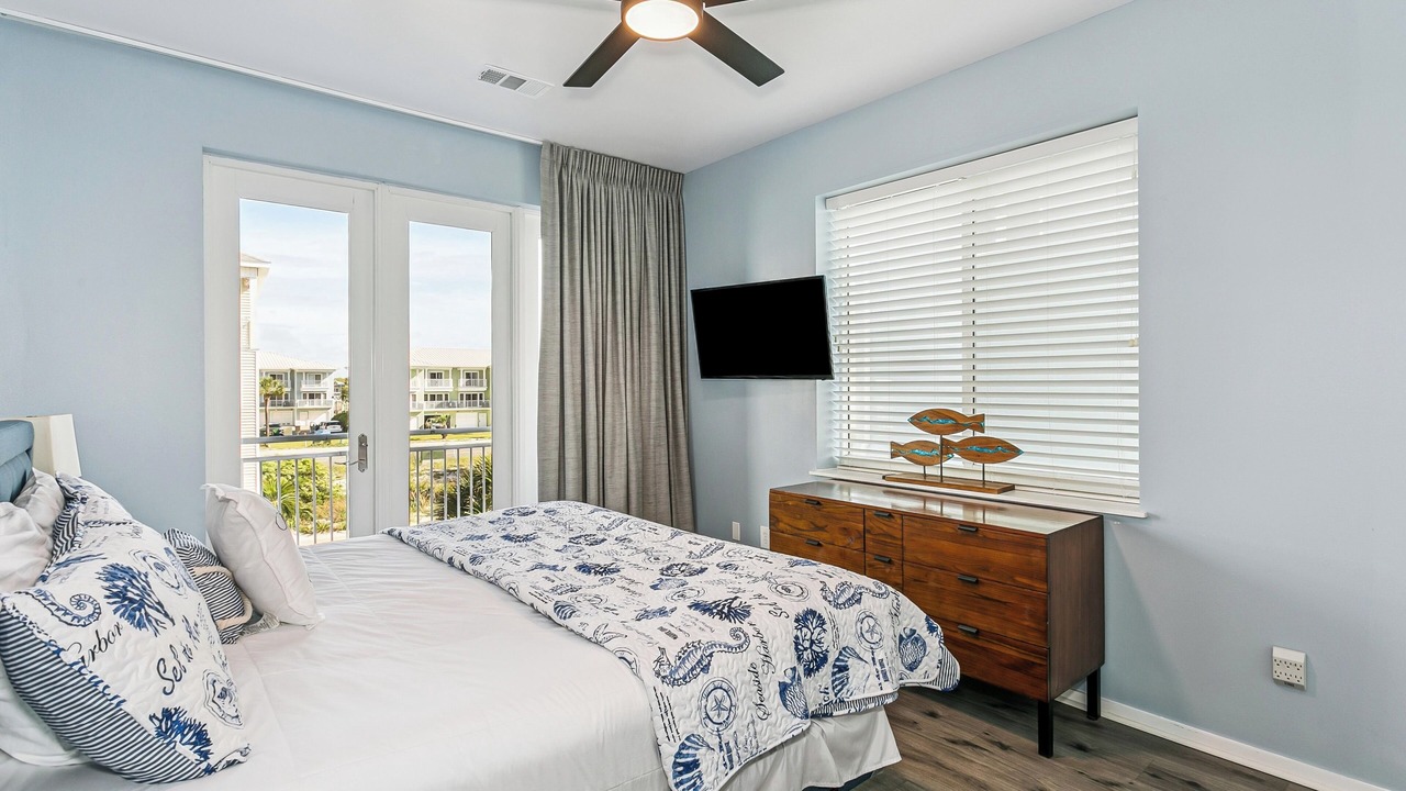 Photo of Bedroom in White Sands First