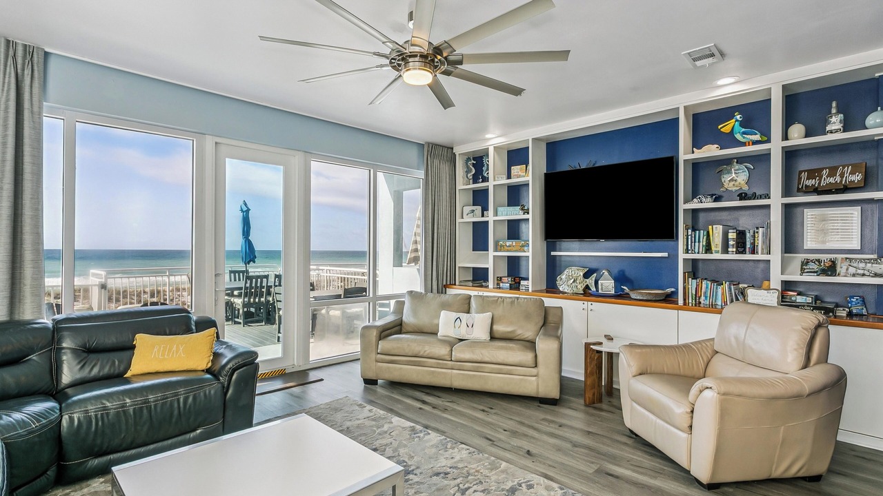 Photo of Livingroom in White Sands First