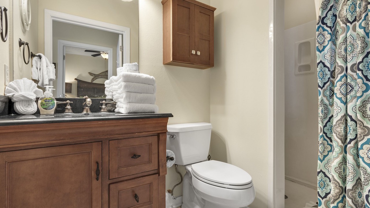 Photo of Bathroom in Avalon Beach Estates