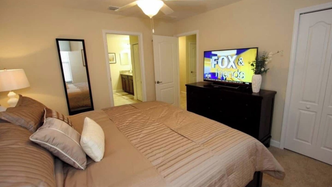 Photo of Bedroom in Davenport