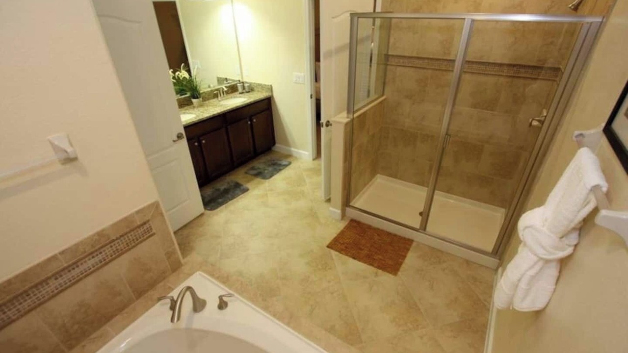 Photo of Bathroom in Davenport