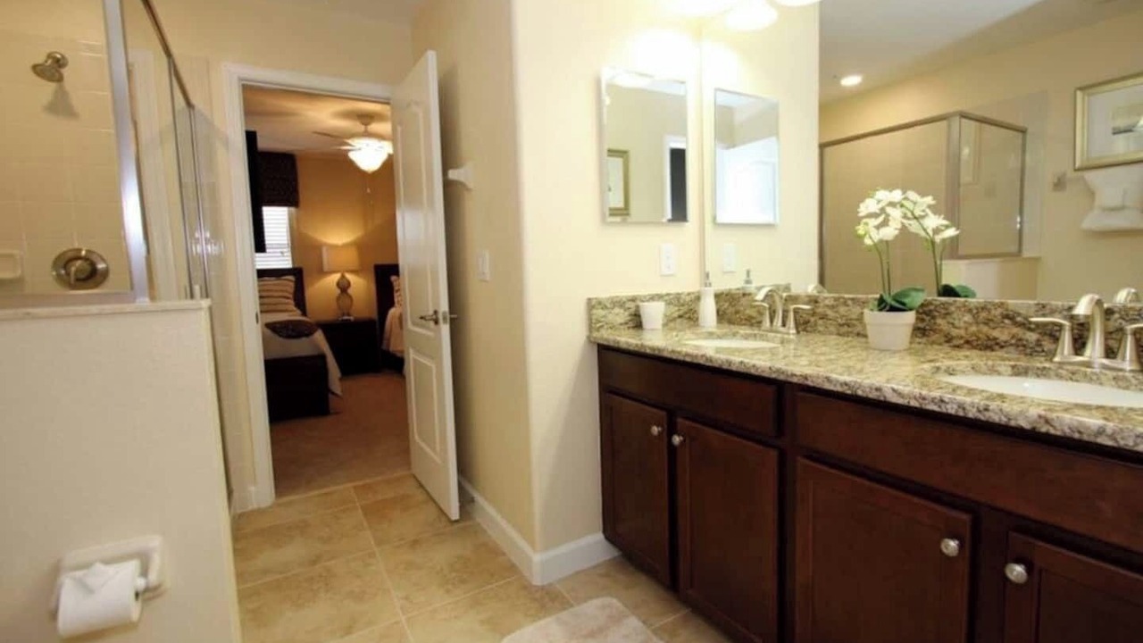 Photo of Bathroom in Davenport