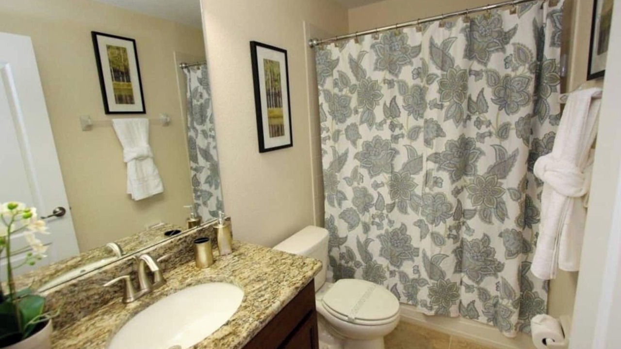 Photo of Bathroom in Davenport