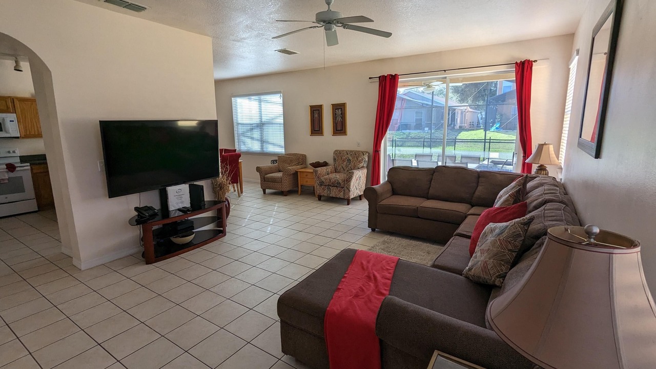 Photo of Livingroom in Sandy Ridge