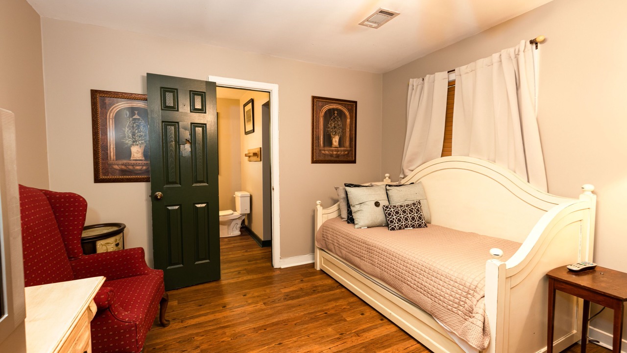 Photo of Bedroom in Auburn