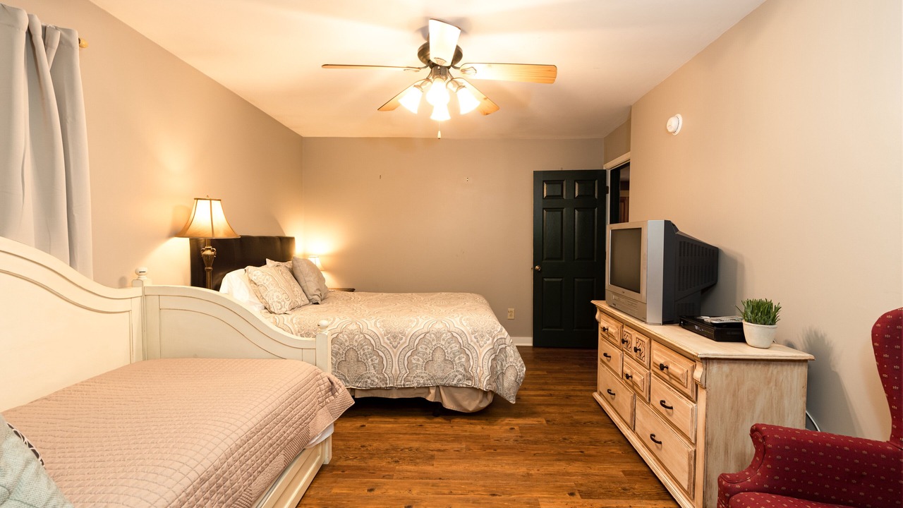 Photo of Bedroom in Auburn