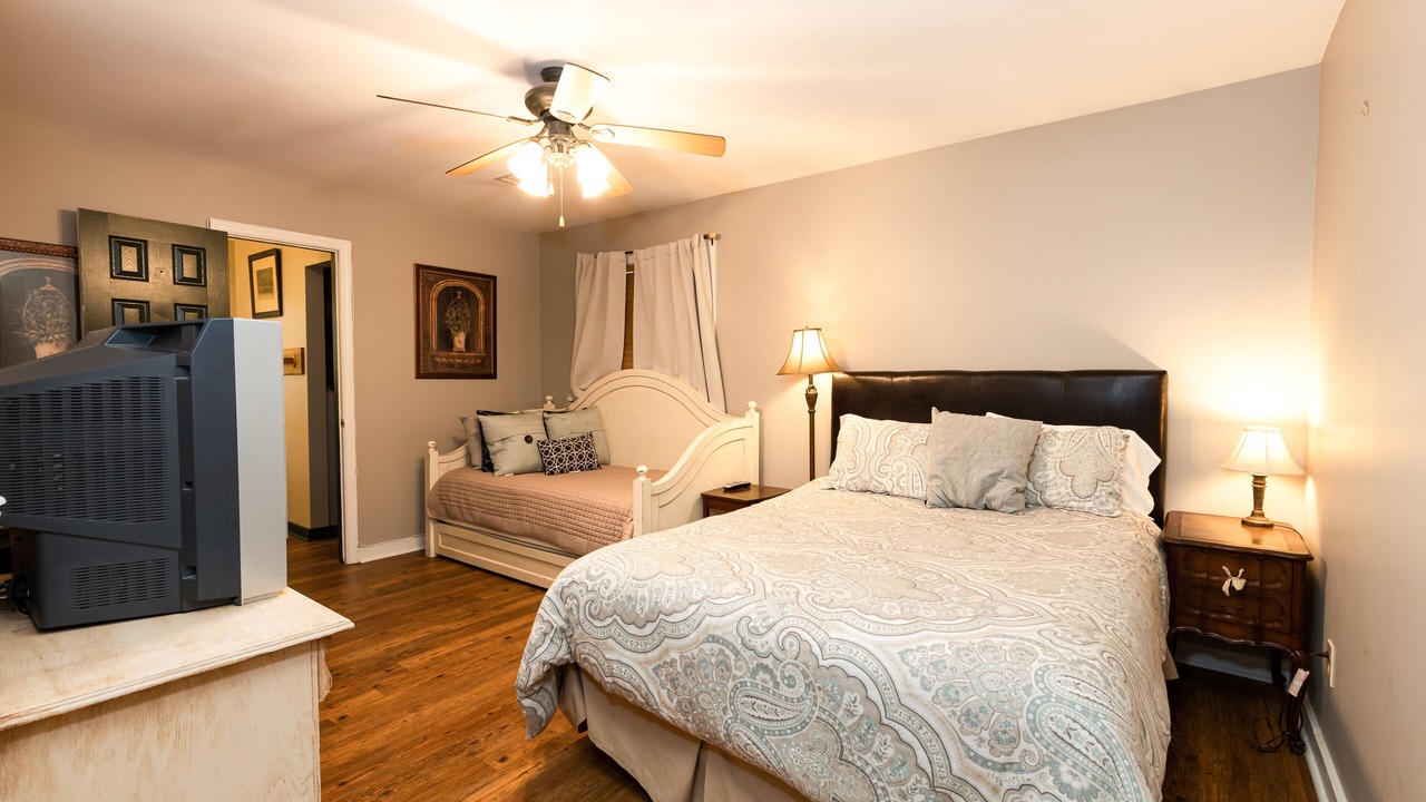 Photo of Bedroom in Auburn