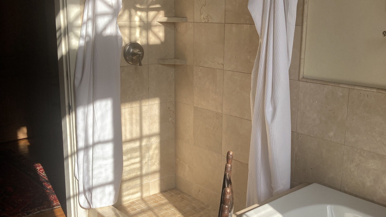 Photo of Bathroom in Esplanade Ridge