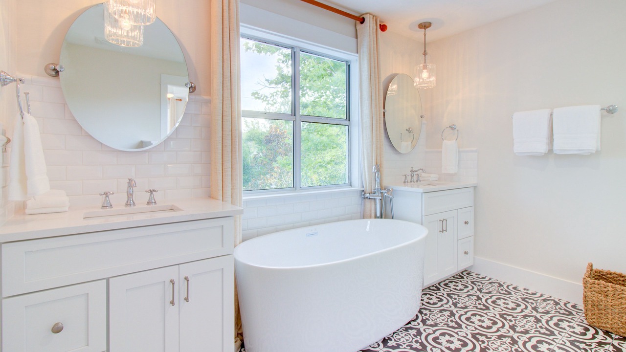 Photo of Bathroom in Santa Rosa Beach