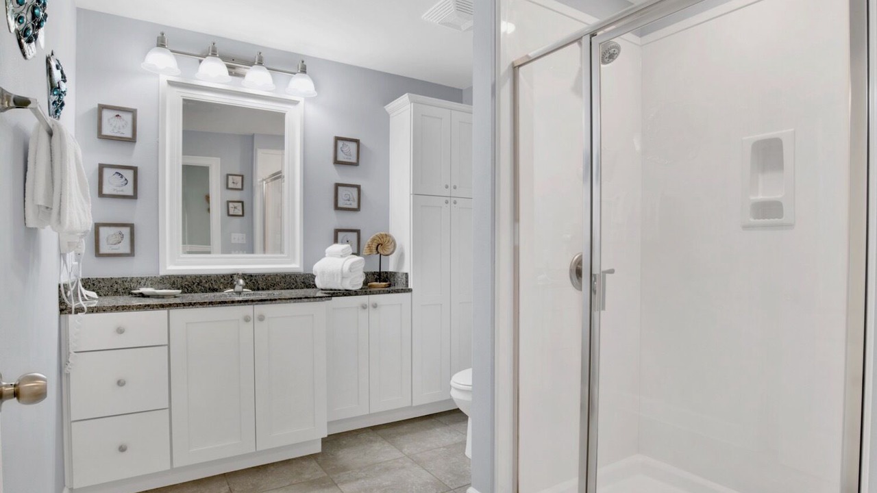 Photo of Bathroom in Gulf Shores