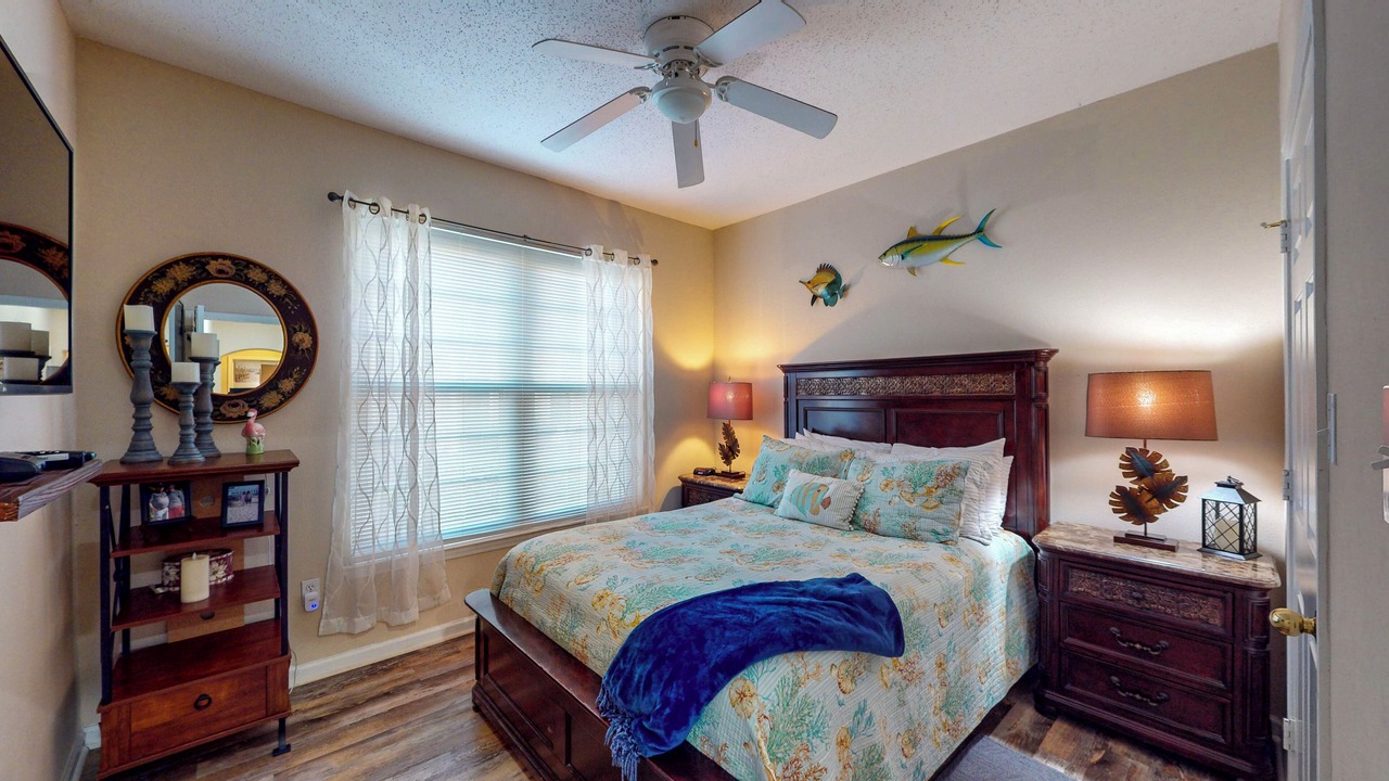 Photo of Bedroom in Gulfport