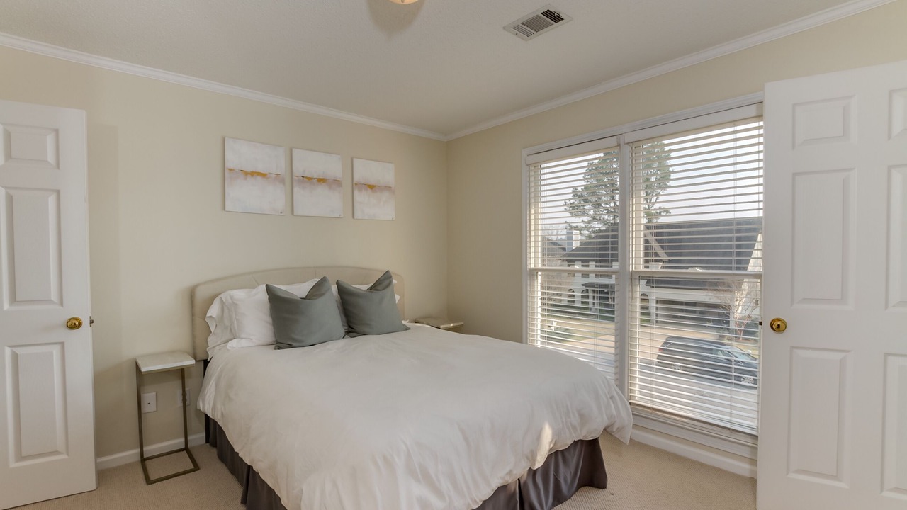 Photo of Bedroom in Tuscaloosa