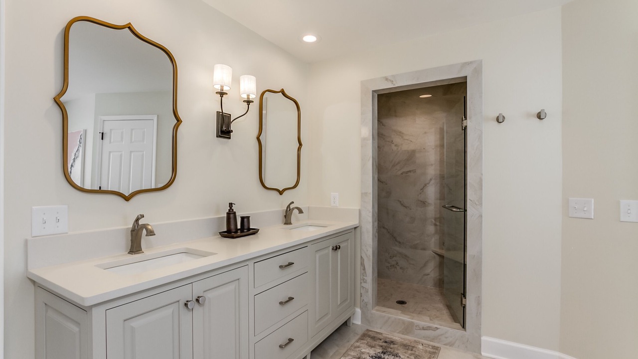 Photo of Bathroom in Tuscaloosa