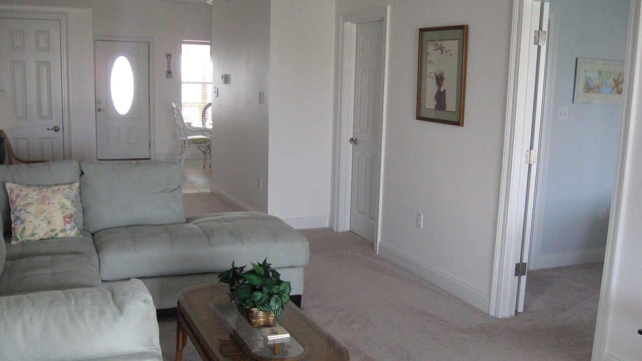 Photo of Livingroom in Slidell
