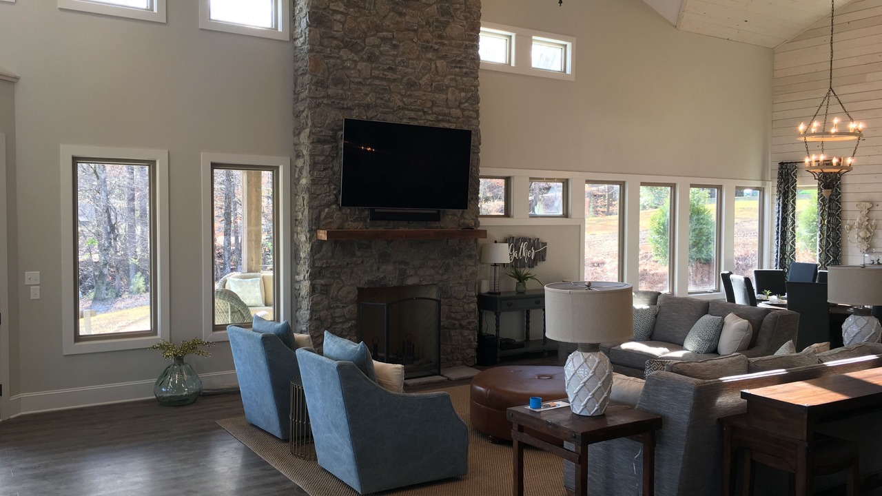 Photo of Bedroom in Northport