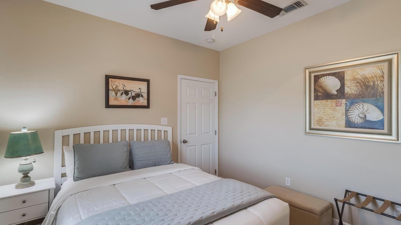 Photo of Bedroom in Waveland