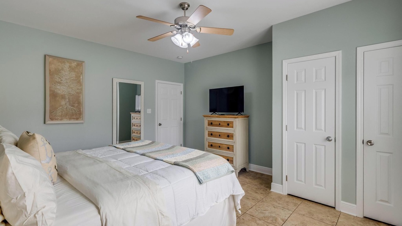 Photo of Bedroom in Waveland