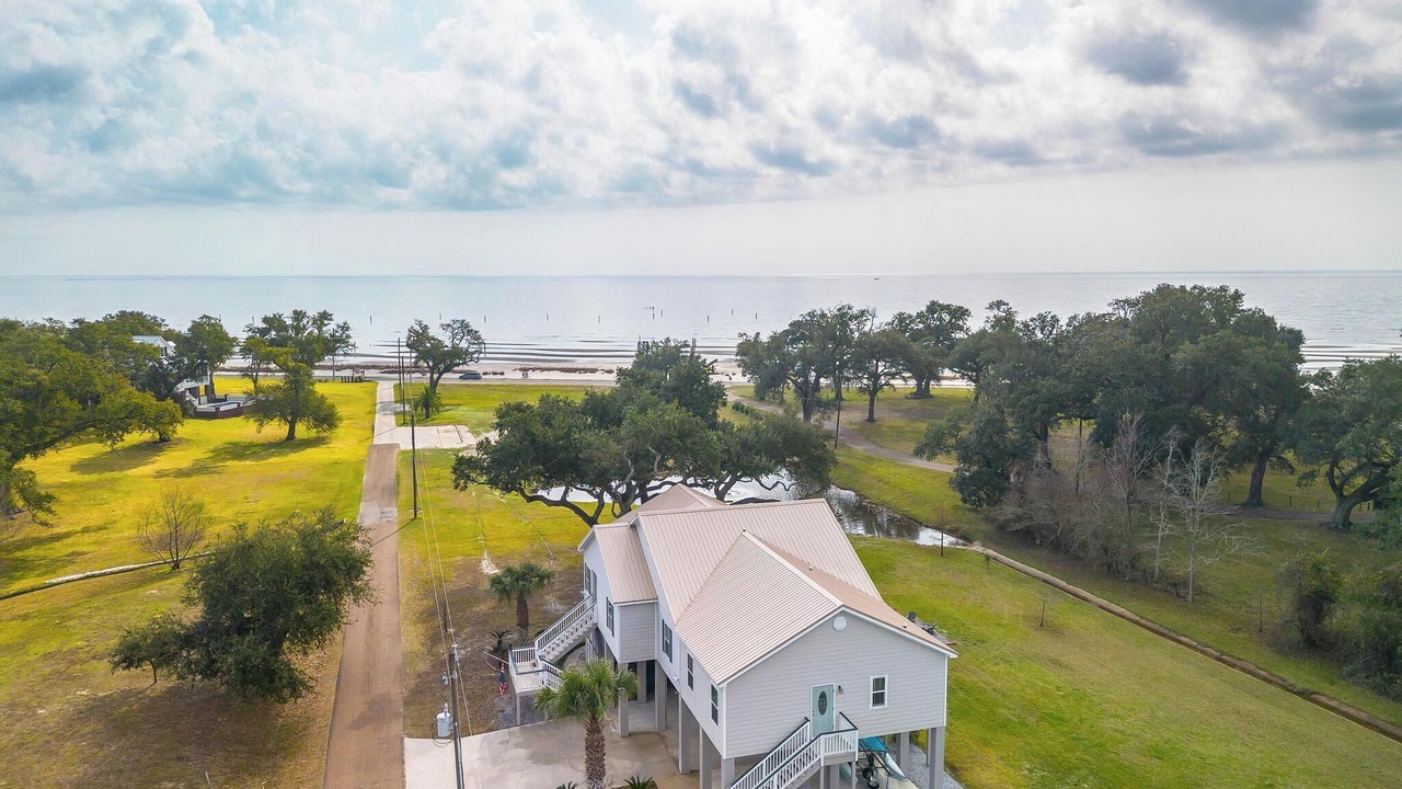 Photo of Outdoor in Waveland
