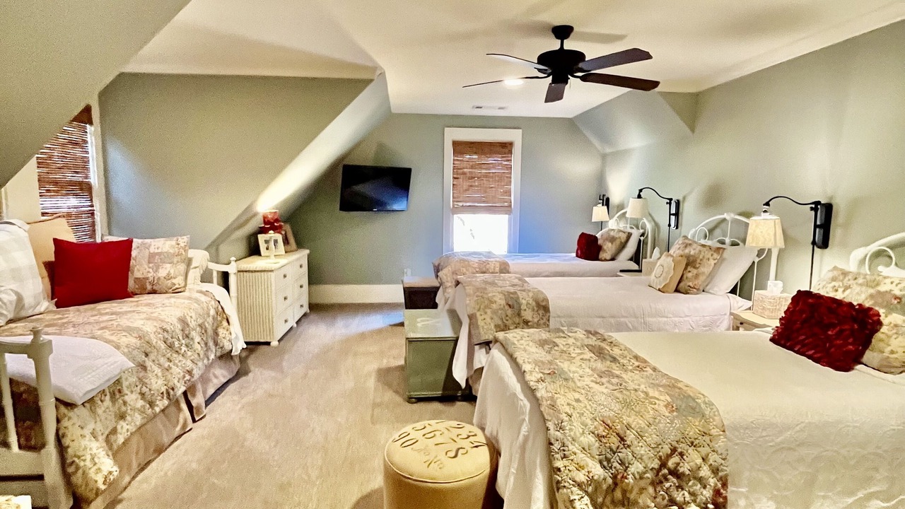 Photo of Bedroom in Six Mile