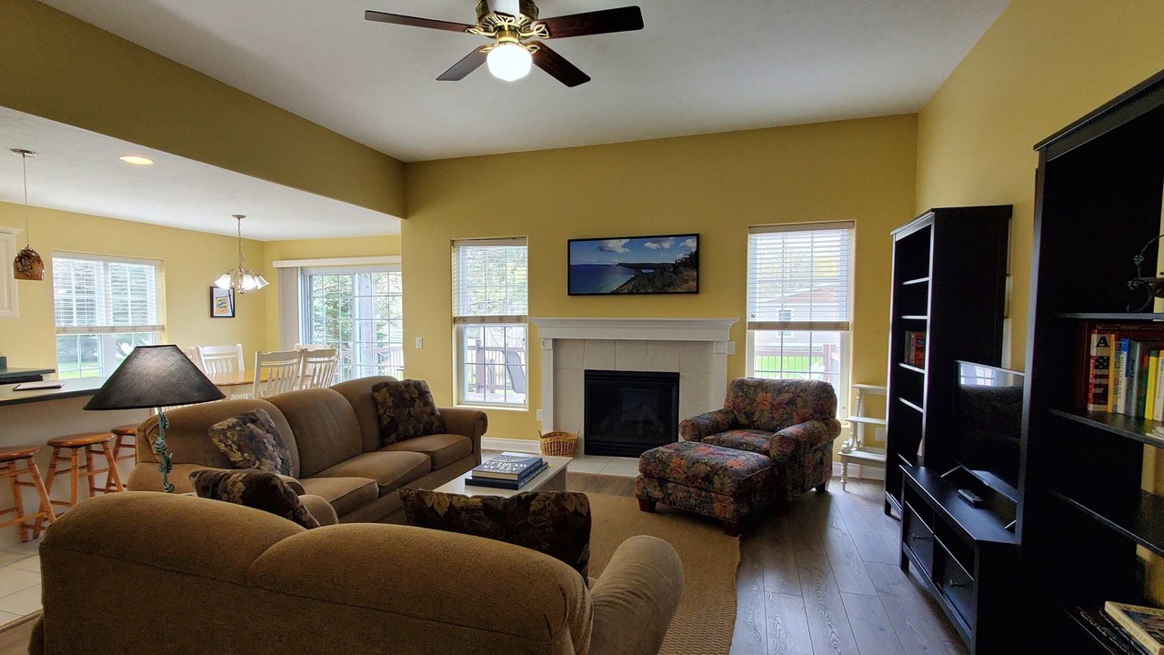 Photo of Livingroom in Empire