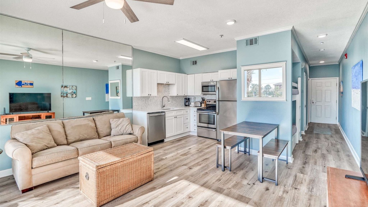 Photo of Livingroom in Gulf Place