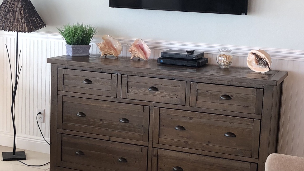 Photo of Livingroom in Surf Side Shores