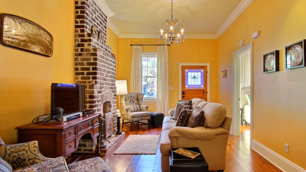 Photo of Livingroom in Hitch Village - Fred Wessels Homes
