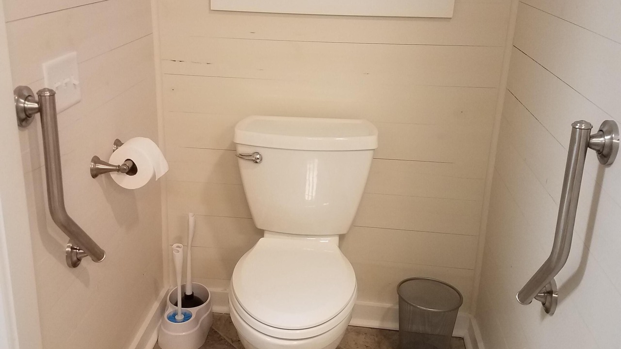 Photo of Bathroom in Wetumpka