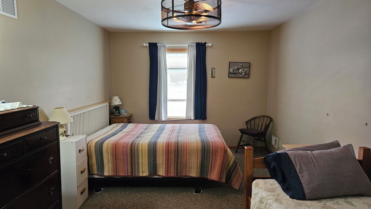 Photo of Bedroom in Central Lake