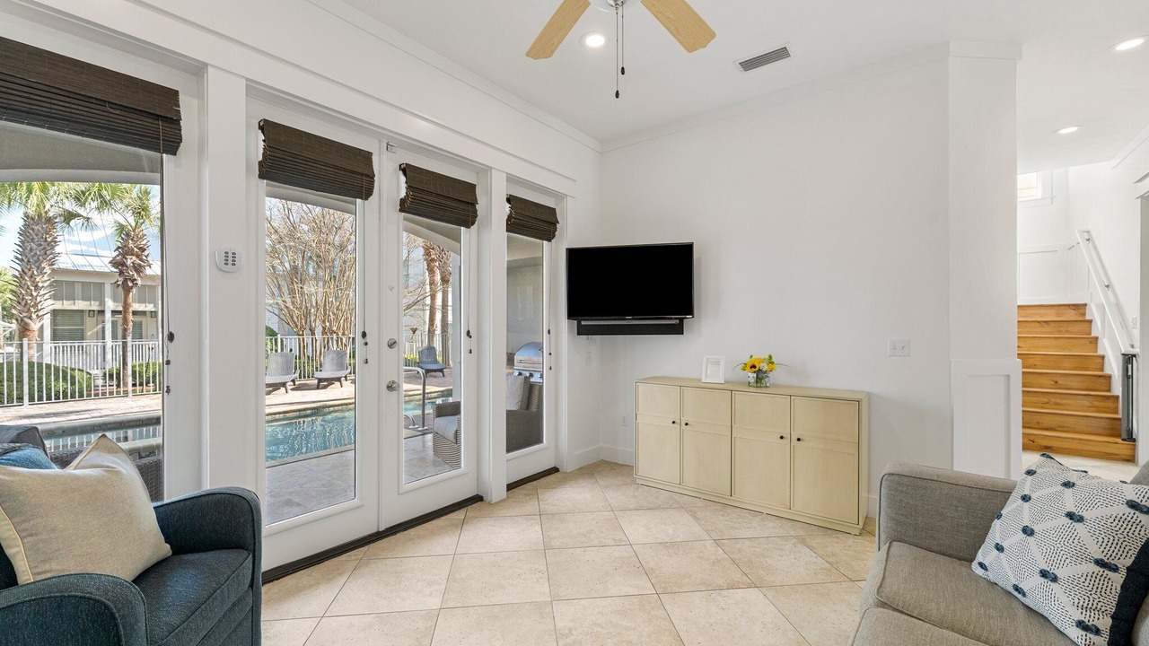 Photo of Livingroom in Frangista Beach