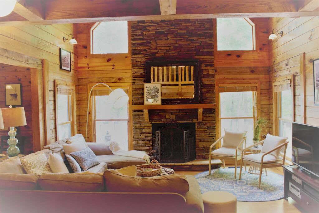 Photo of Livingroom in Wedowee