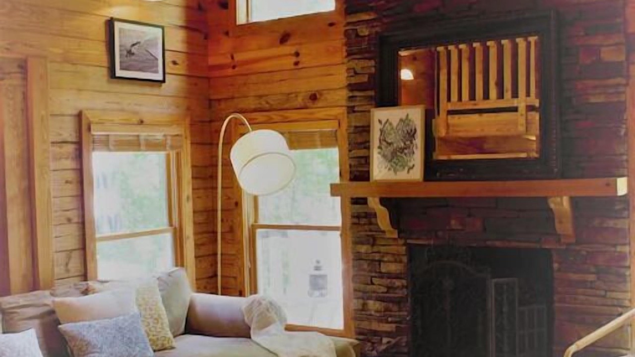 Photo of Livingroom in Wedowee