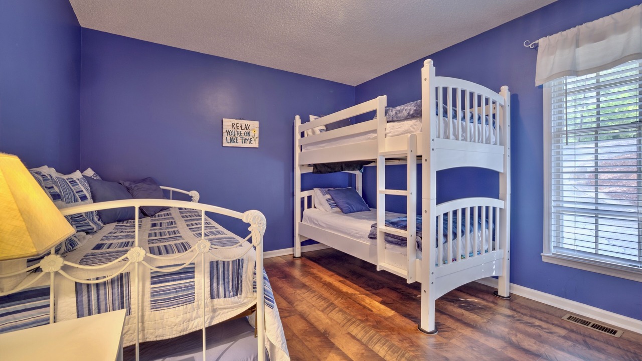 Photo of Bedroom in Alexander City