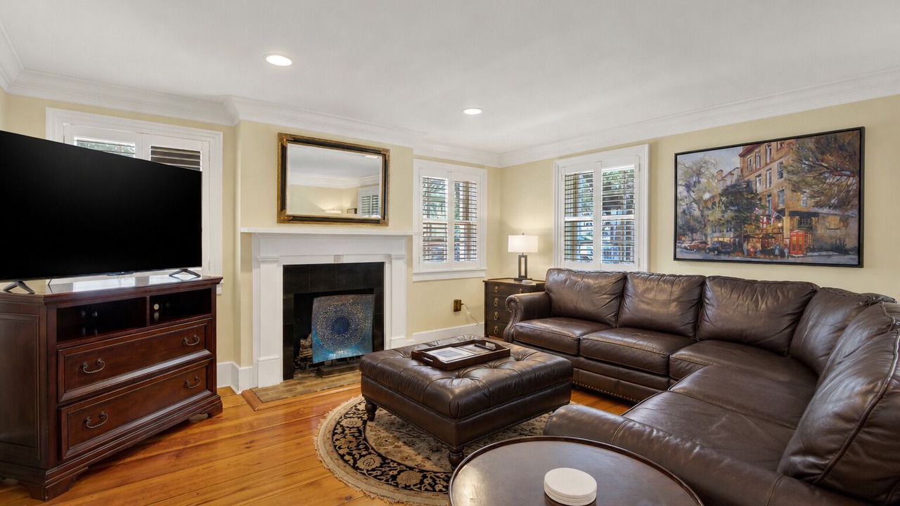 Photo of Livingroom in Historic Downtown Savannah