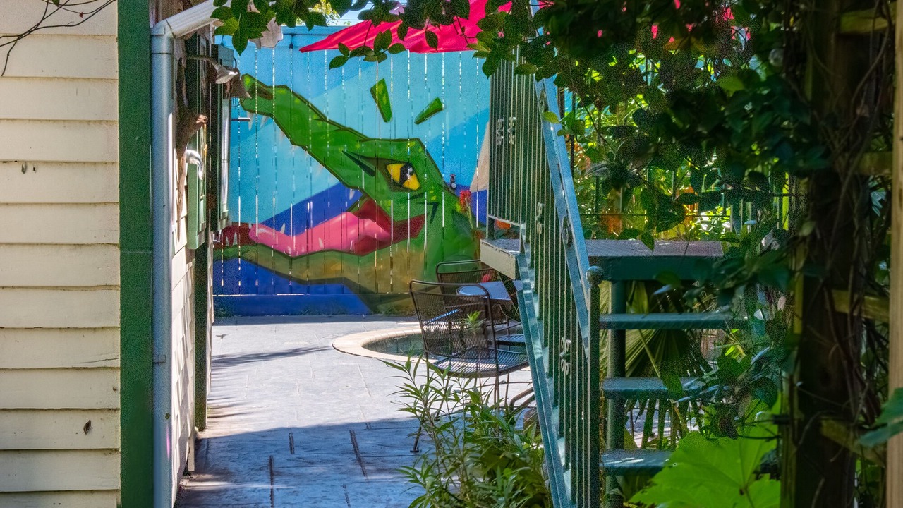 Photo of Others in Bywater