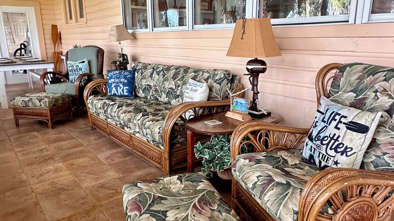 Photo of Livingroom in Melrose