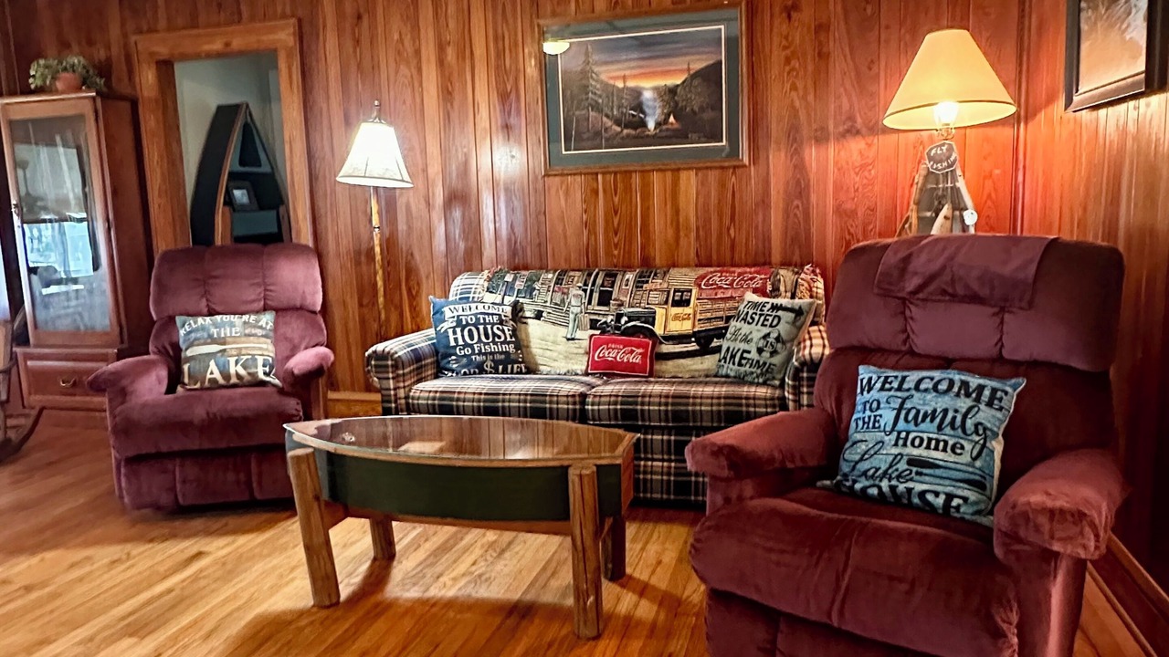 Photo of Livingroom in Melrose