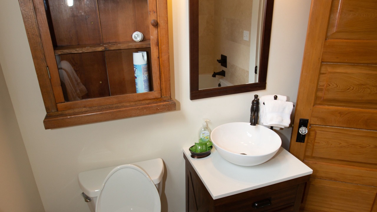 Photo of Bathroom in Leonidas