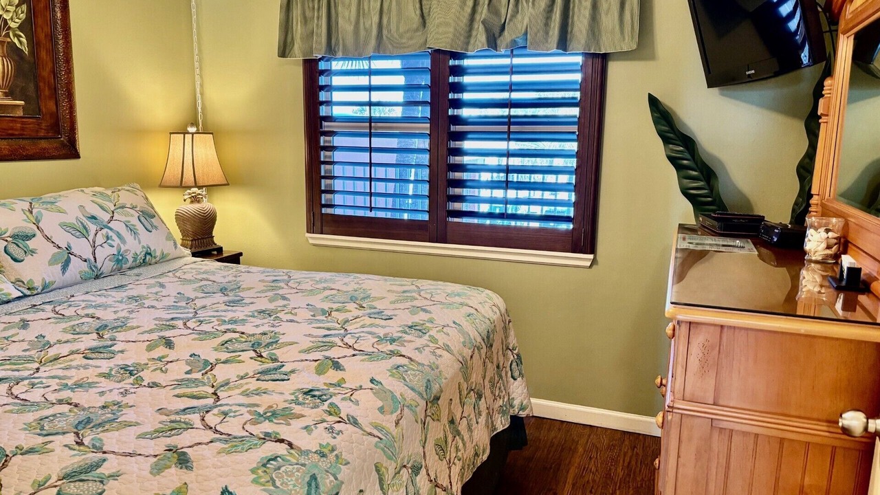 Photo of Bedroom in Gulf Shores
