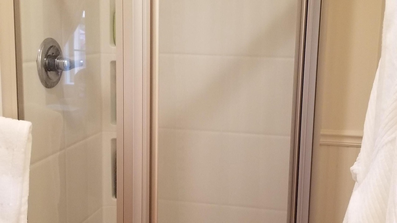 Photo of Bathroom in Nahunta