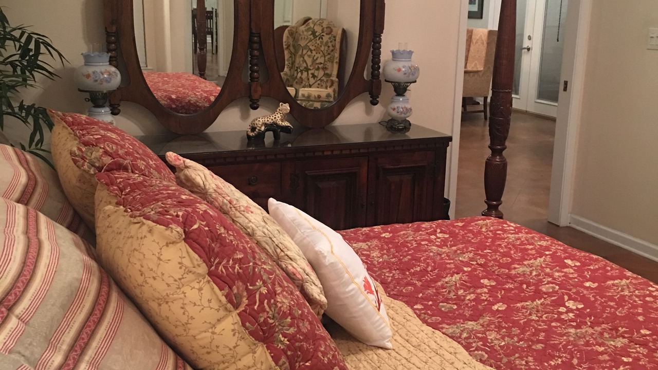 Photo of Bedroom in Mid City South